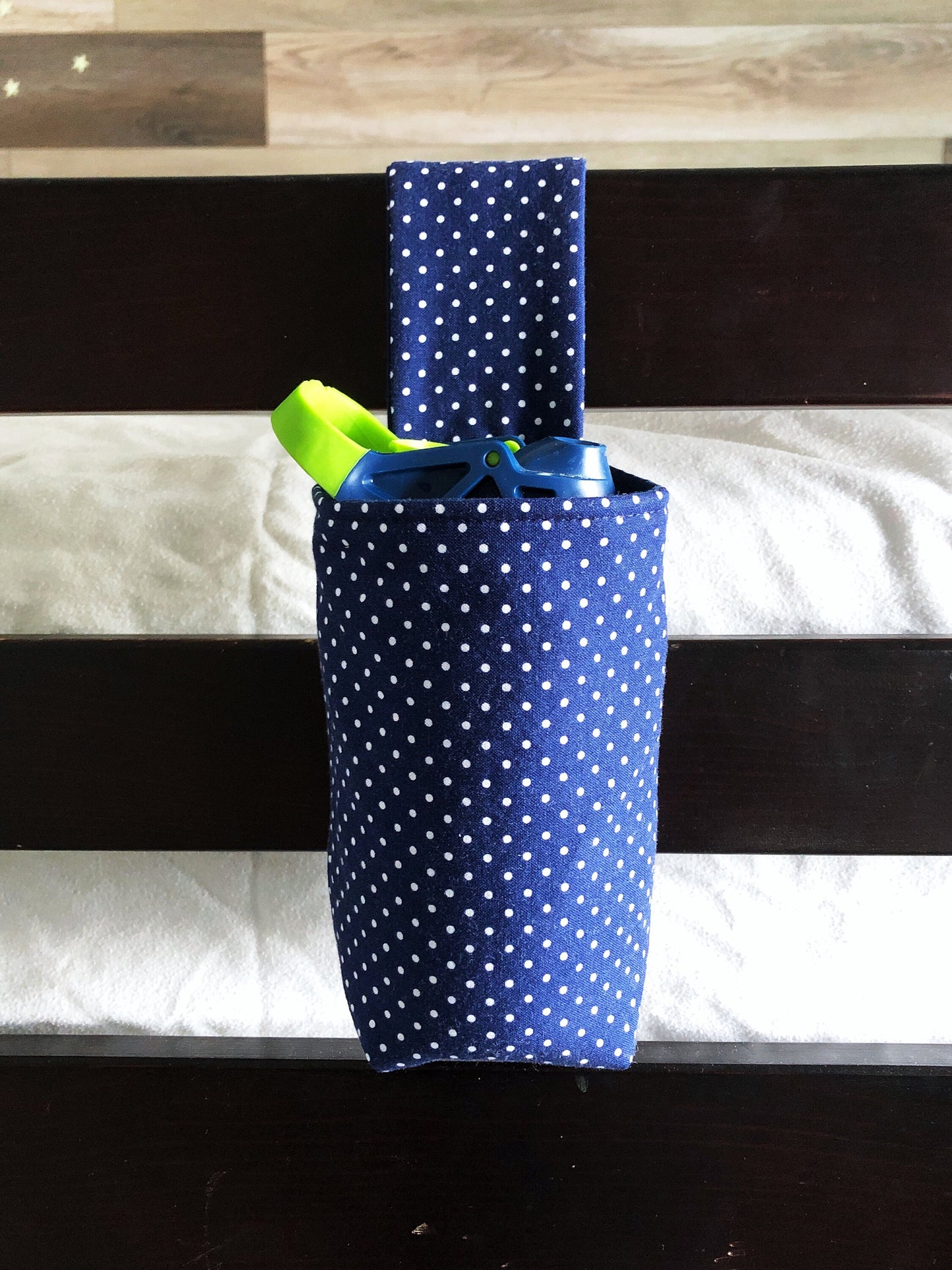 Hanging Drink/Accessory Holder in Navy Dot